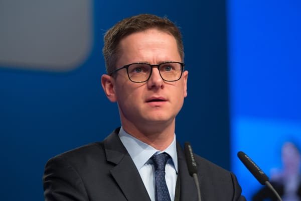 Bild: Olaf Kosinsky creator QS:P170,Q30108329, 2016-12-06 Carsten Linnemann CDU Parteitag by Olaf Kosinsky-3, CC BY-SA 3.0